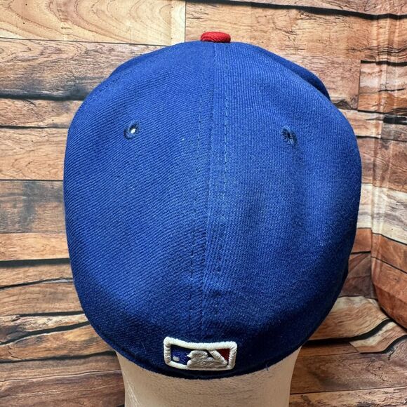Chicago Cubs Fitted Hat Blue New Era 59Fifty Size 7 1/8 Authentic On-Field Cap - Picture 3 of 8